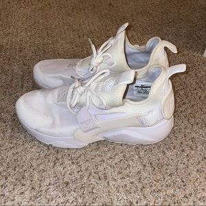 Nike Women’s Air Huarache City Shoes